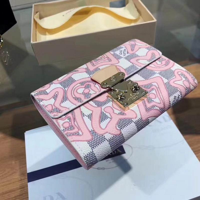 LV Wallets 147